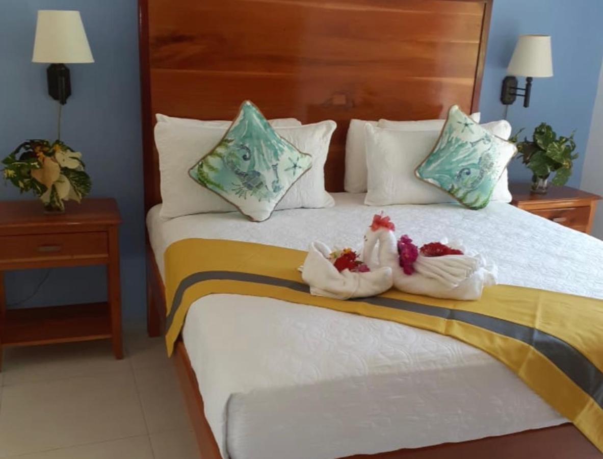 Sommerville Resorts Негрил Экстерьер фото
